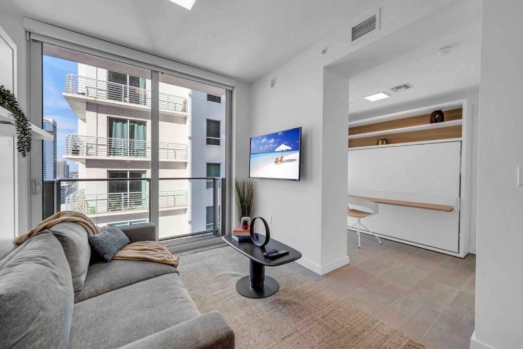 Ferienwohnung Breathtaking 1Br In The Heart Miami Exterior foto